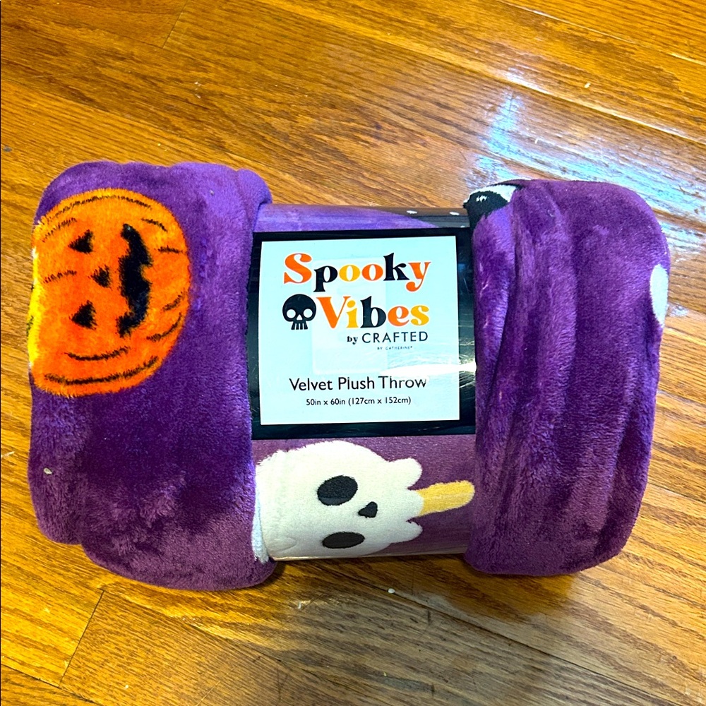 Spooky Vibes Velvet Plush Throw